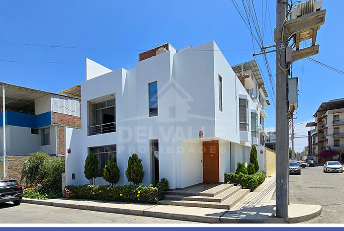 Casa en venta en Miraflores Country Club | Seguridad, parques y plusvalía