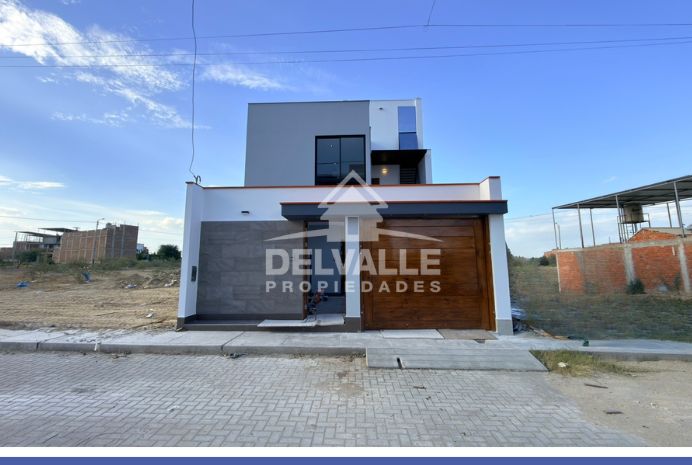 Casa en Venta en Alameda Country Club – Castilla, Piura>